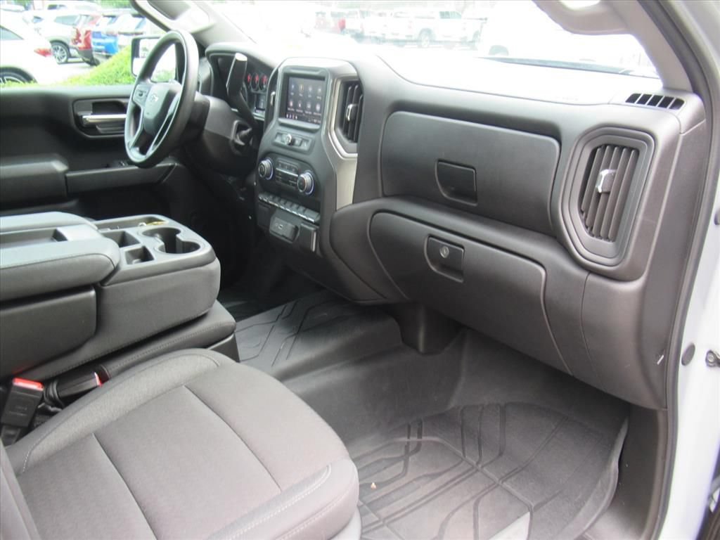 Used 2024 Chevrolet Silverado 1500 Custom w/ Dark Appearance Package RWD image 10