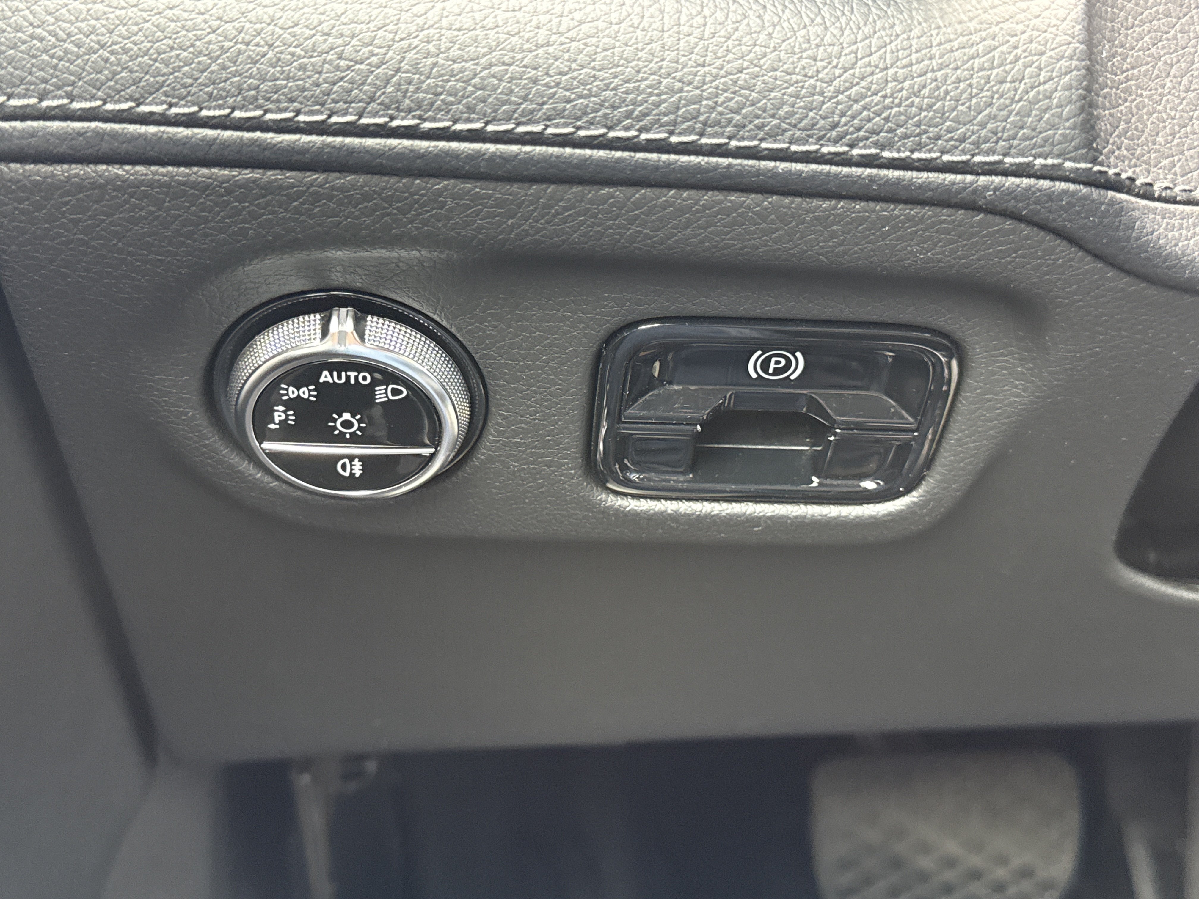 Used 2023 Mercedes-Benz EQE 350+ 4MATIC Sedan image 29