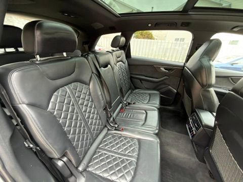 Used 2021 Audi SQ7 Premium Plus image 30