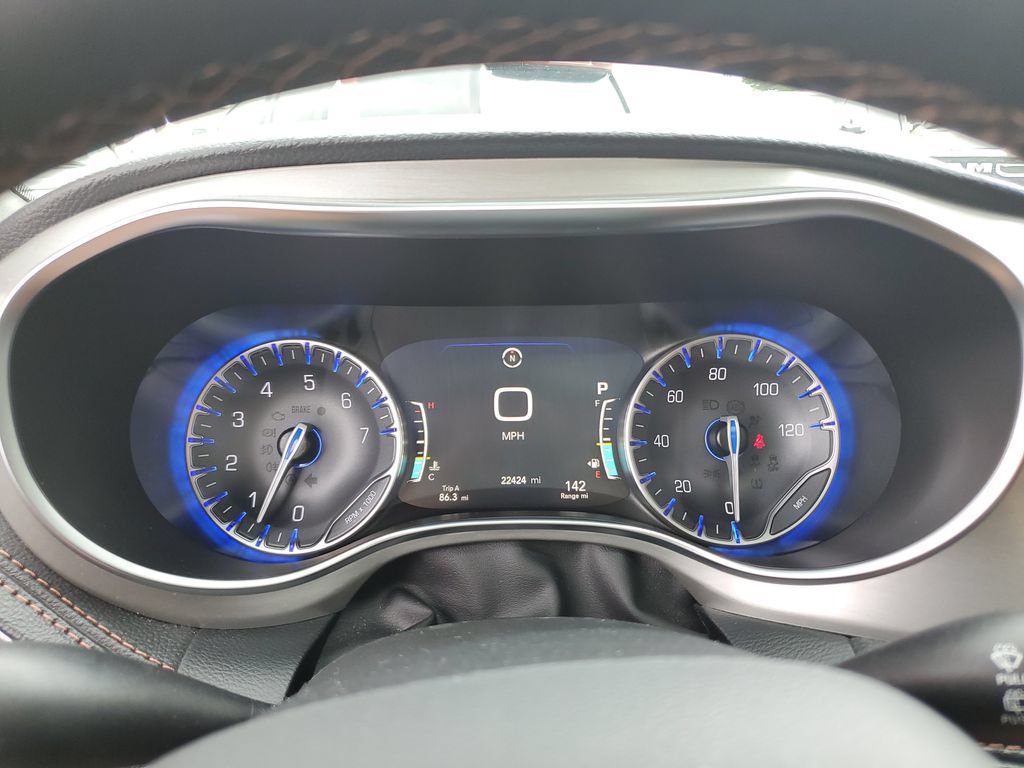 Certified 2024 Chrysler Pacifica Pinnacle AWD/4WD image 25