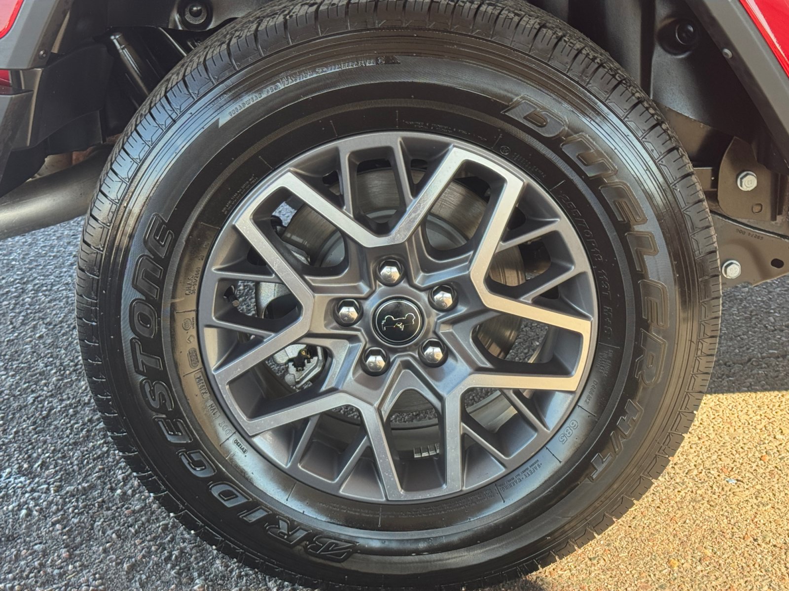 Used 2026 Jeep Wrangler Unlimited Sahara AWD/4WD image 33