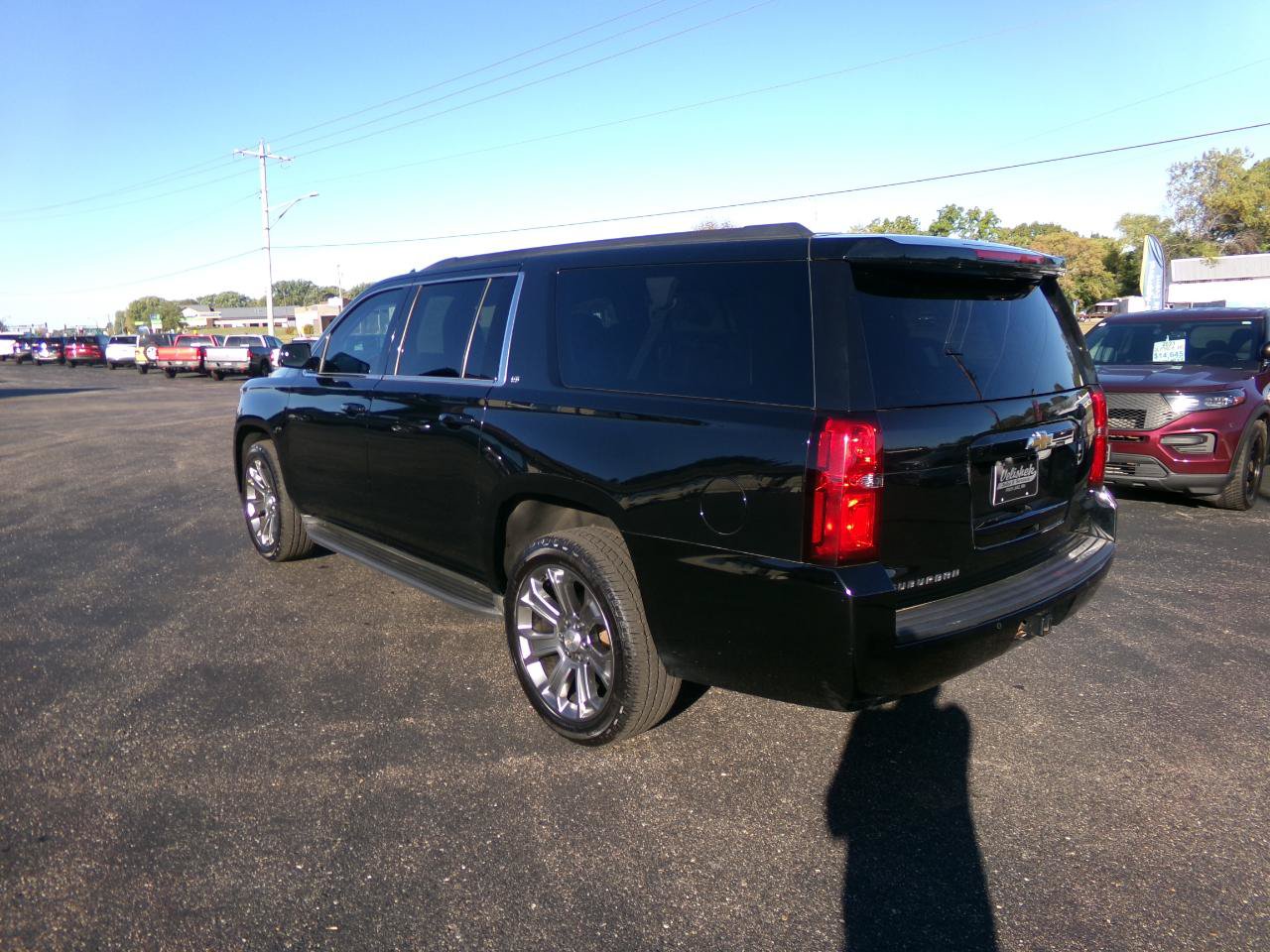 Used 2015 Chevrolet Suburban LT w/ Max Trailering Package AWD/4WD image 8
