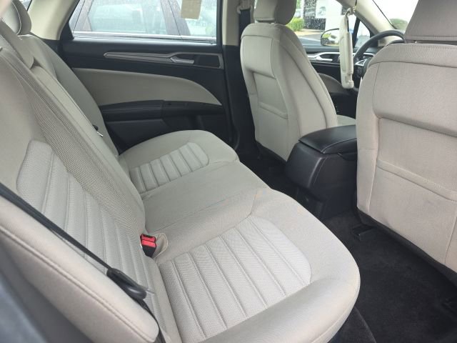 Used 2018 Ford Fusion S FWD image 11