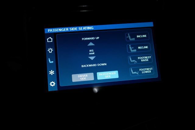 Used 2021 Cadillac Escalade ESV Sport w/ Driver Assist Tech Package RWD image 29