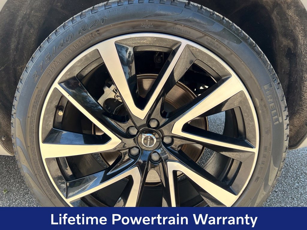 Certified 2024 Volvo XC90 B6 Ultimate w/ Protection Package Premier AWD/4WD image 9