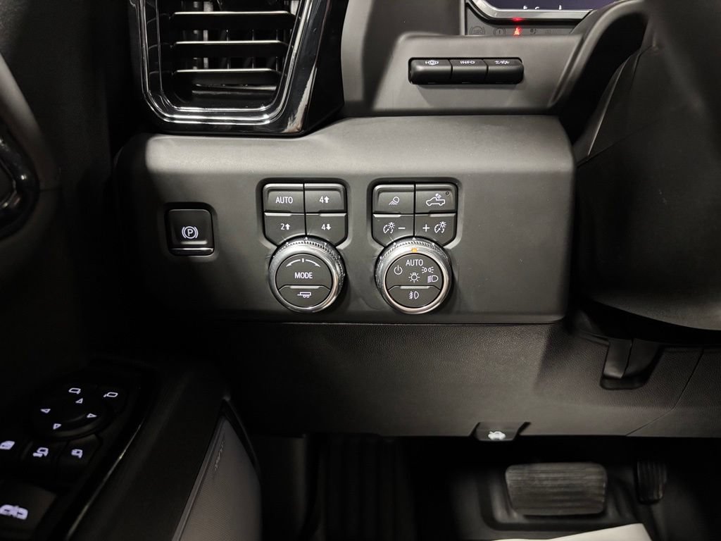 Used 2026 GMC Sierra 2500 AT4X AWD/4WD image 17