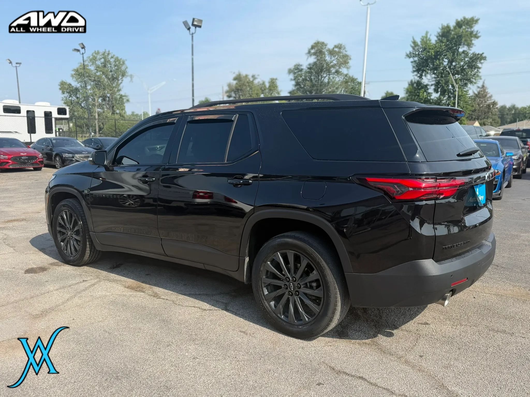 Used 2023 Chevrolet Traverse RS w/ LPO, Floor Liner Package AWD/4WD image 5