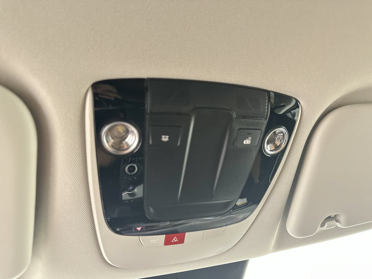 New 2026 Kia EV6 Wind RWD image 10