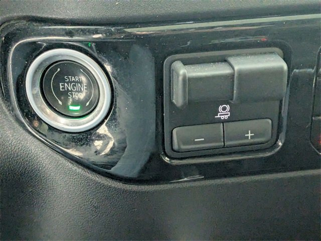 Used 2024 Chevrolet Silverado 1500 High Country image 24