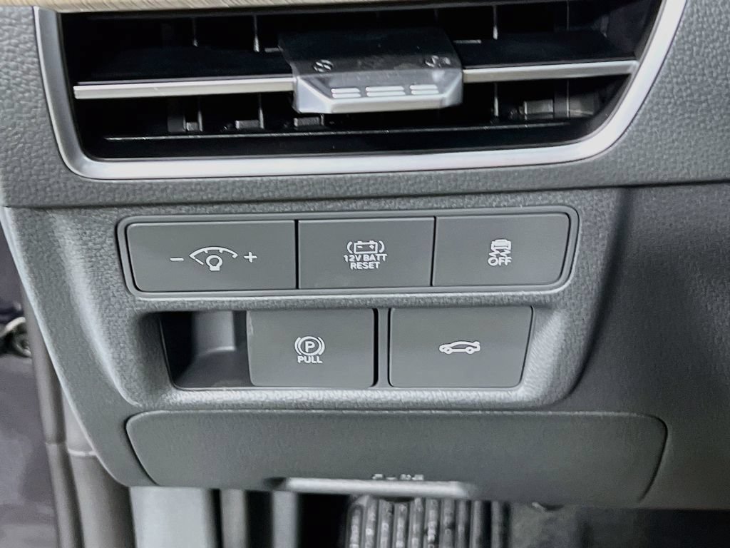 New 2026 Hyundai Sonata SEL FWD image 9