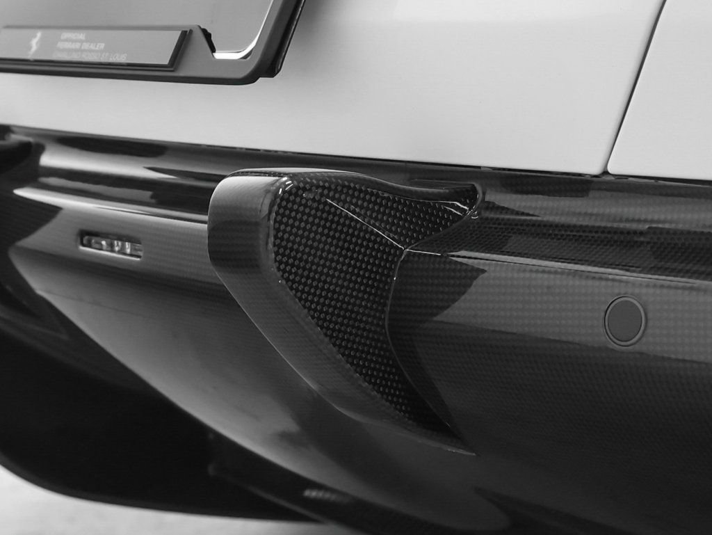 Certified 2023 Ferrari Roma image 38