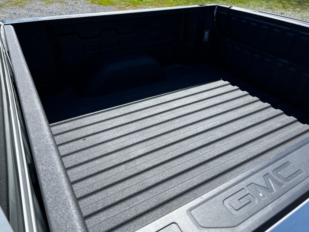 Used 2025 GMC Sierra 1500 AT4 AWD/4WD image 17