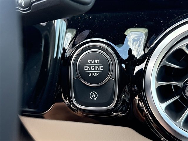 New 2025 Mercedes-Benz GLA 250 image 9
