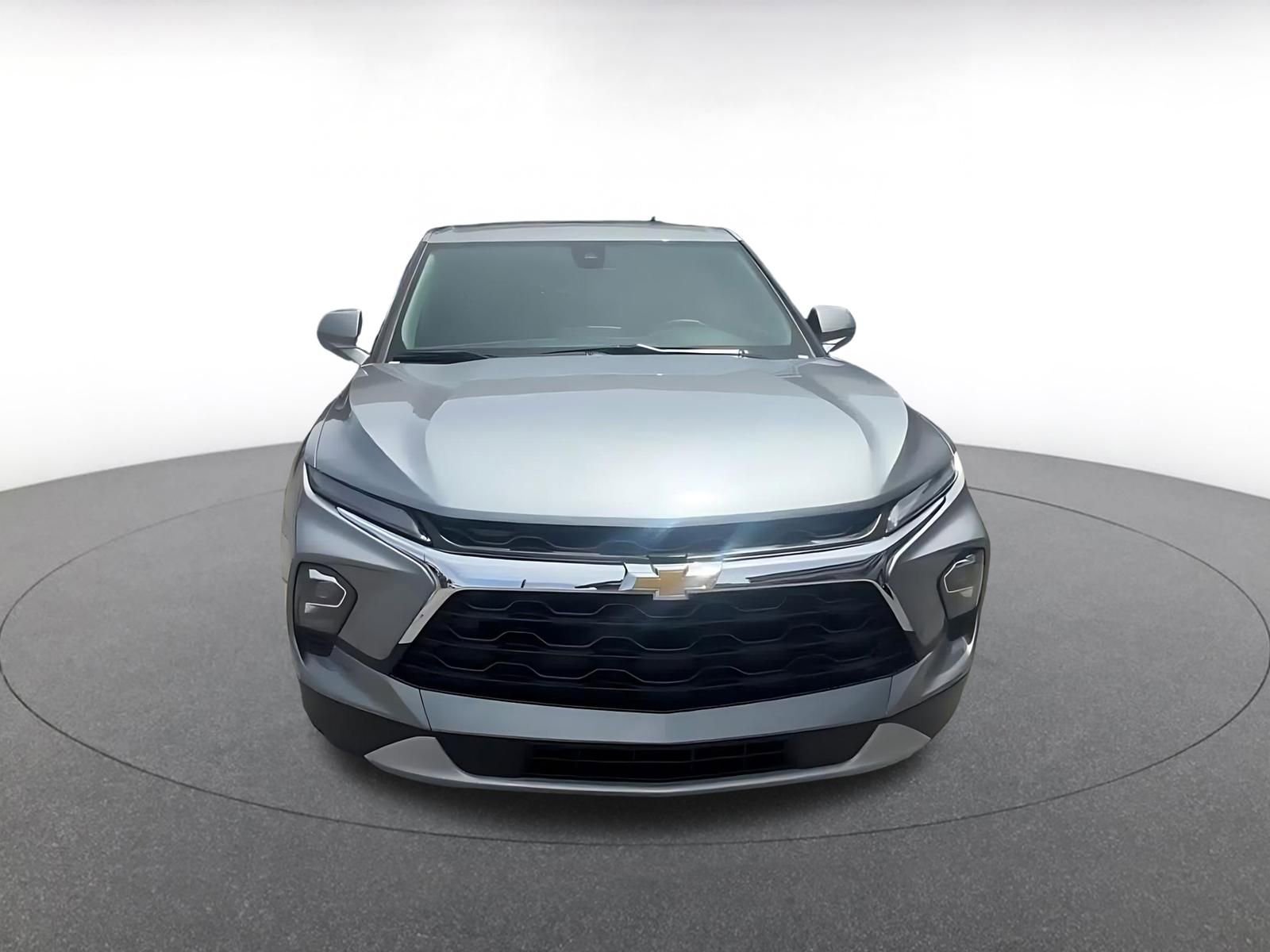 Used 2025 Chevrolet Blazer LT FWD image 5