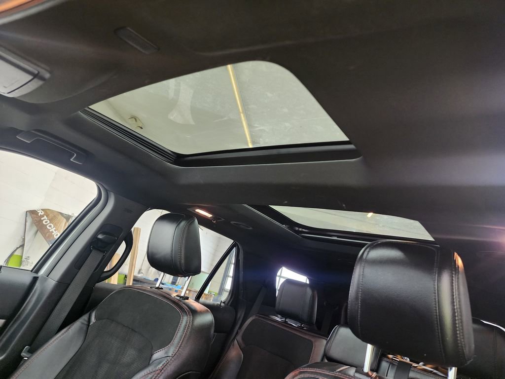 Used 2018 Ford Explorer XLT w/ Equipment Group 202A image 24