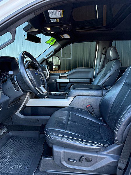 Used 2022 Ford F250 Lariat w/ Tremor Off-Road Package image 7