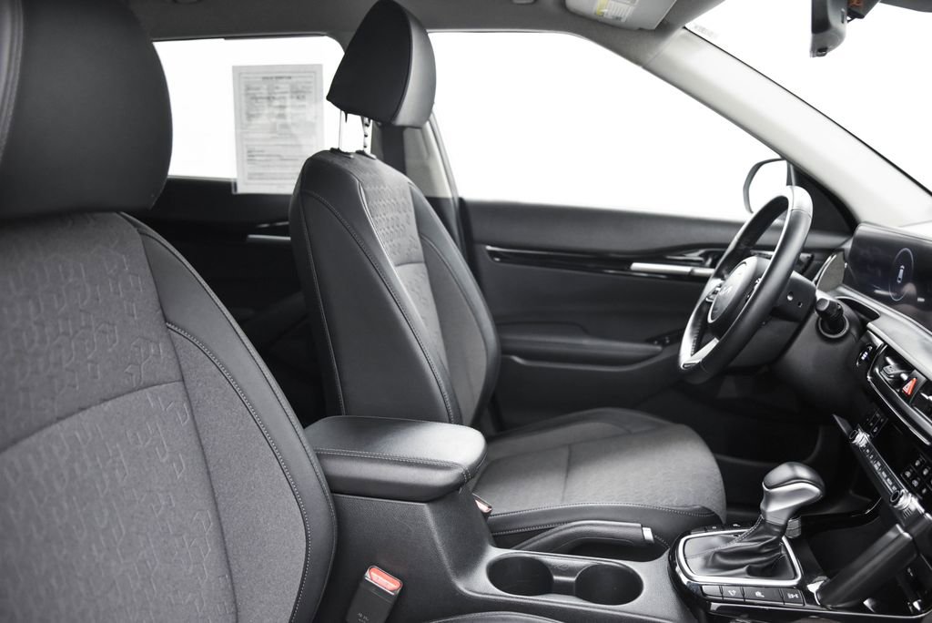 Used 2024 Kia Seltos X-Line image 17