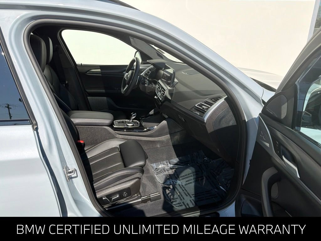Used 2025 BMW X4 xDrive30i w/ M Sport Package AWD/4WD image 22