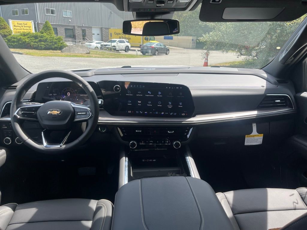 New 2025 Chevrolet Suburban Premier image 29