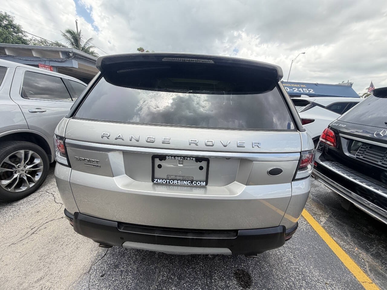 Used 2015 Land Rover Range Rover Sport HSE AWD/4WD image 6