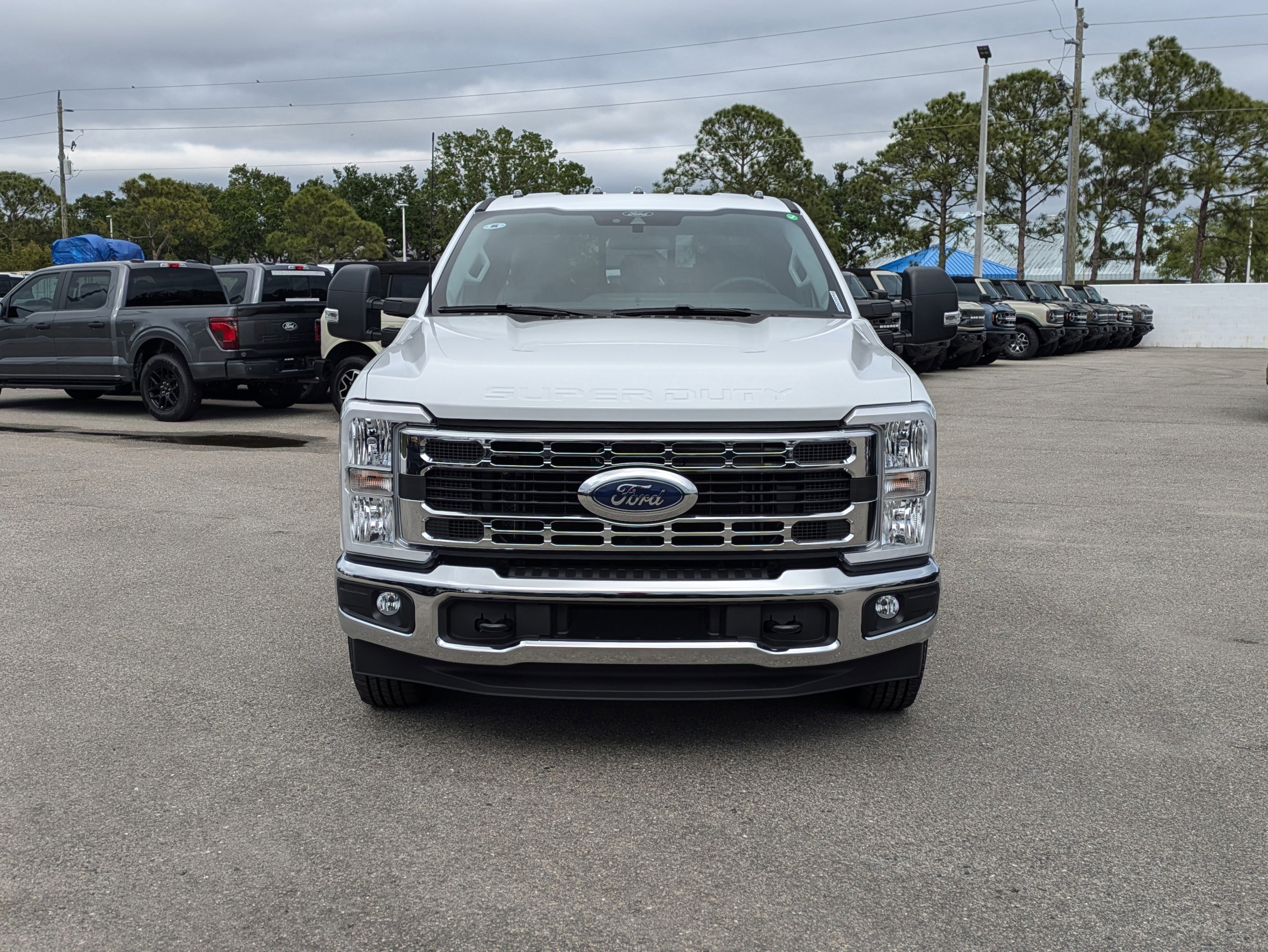 New 2025 Ford F350 XL w/ XL Chrome Package image 9