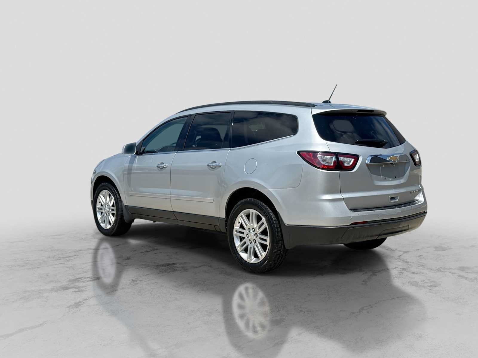 Used 2014 Chevrolet Traverse LT w/ All-Star Edition FWD image 4