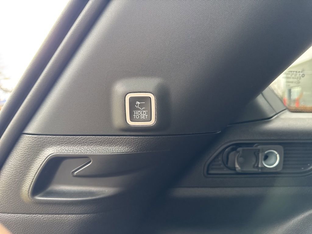 New 2025 Jeep Grand Cherokee Limited image 23