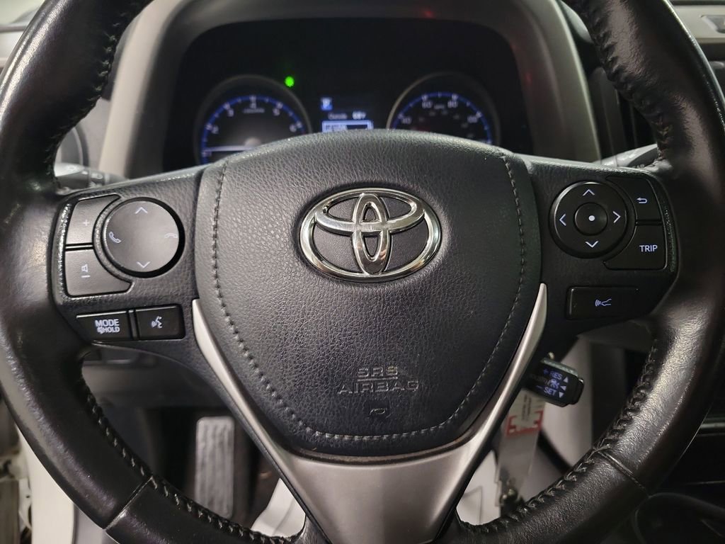 Used 2017 Toyota RAV4 XLE image 17