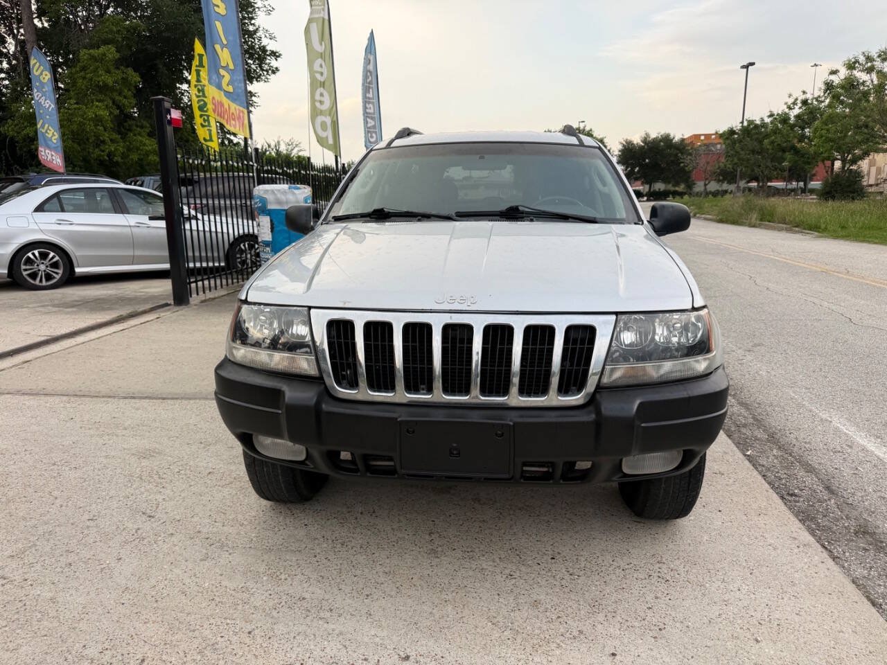 Used 2002 Jeep Grand Cherokee Sport RWD image 3
