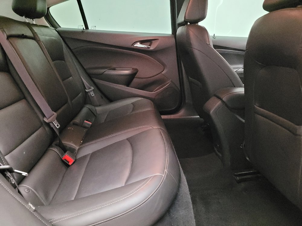 Used 2017 Chevrolet Cruze Premier image 19