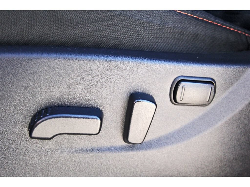 Used 2025 Nissan Frontier Pro-X RWD image 31