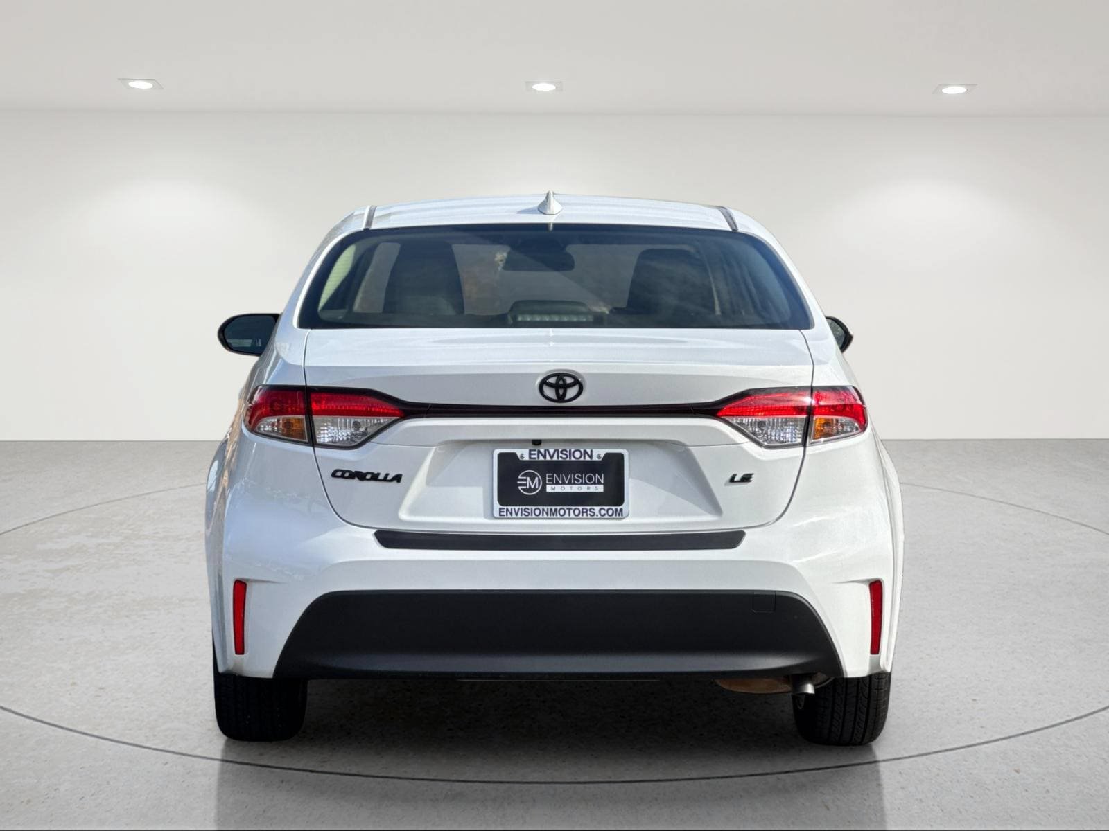 Used 2026 Toyota Corolla LE w/ LE Premium Package FWD image 5