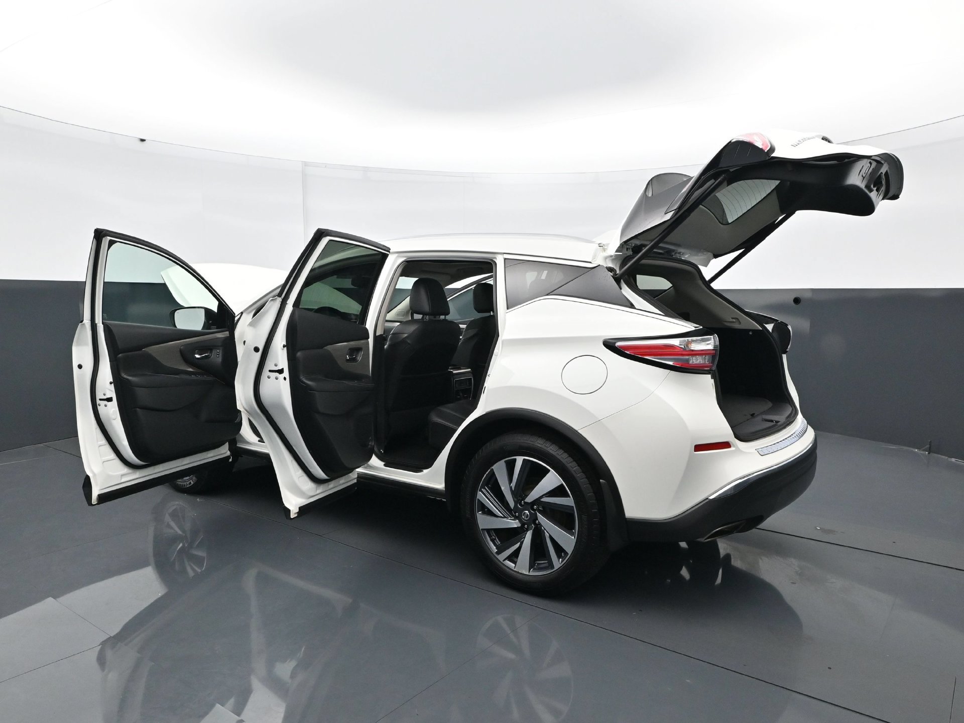 Used 2018 Nissan Murano Platinum w/ Cargo Package AWD/4WD image 34