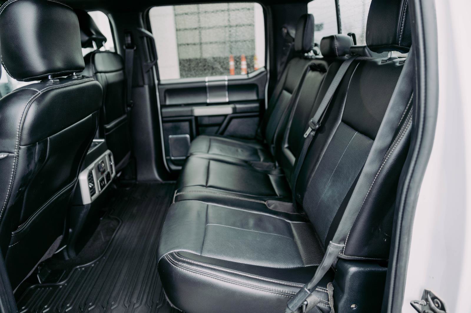 Used 2020 Ford F150 Lariat w/ Equipment Group 502A Luxury image 9