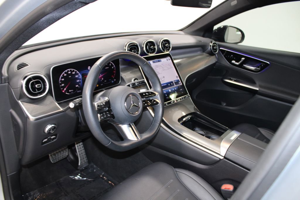 Used 2024 Mercedes-Benz GLC 300 4MATIC image 22
