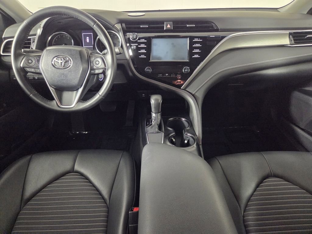 Used 2018 Toyota Camry SE FWD image 25