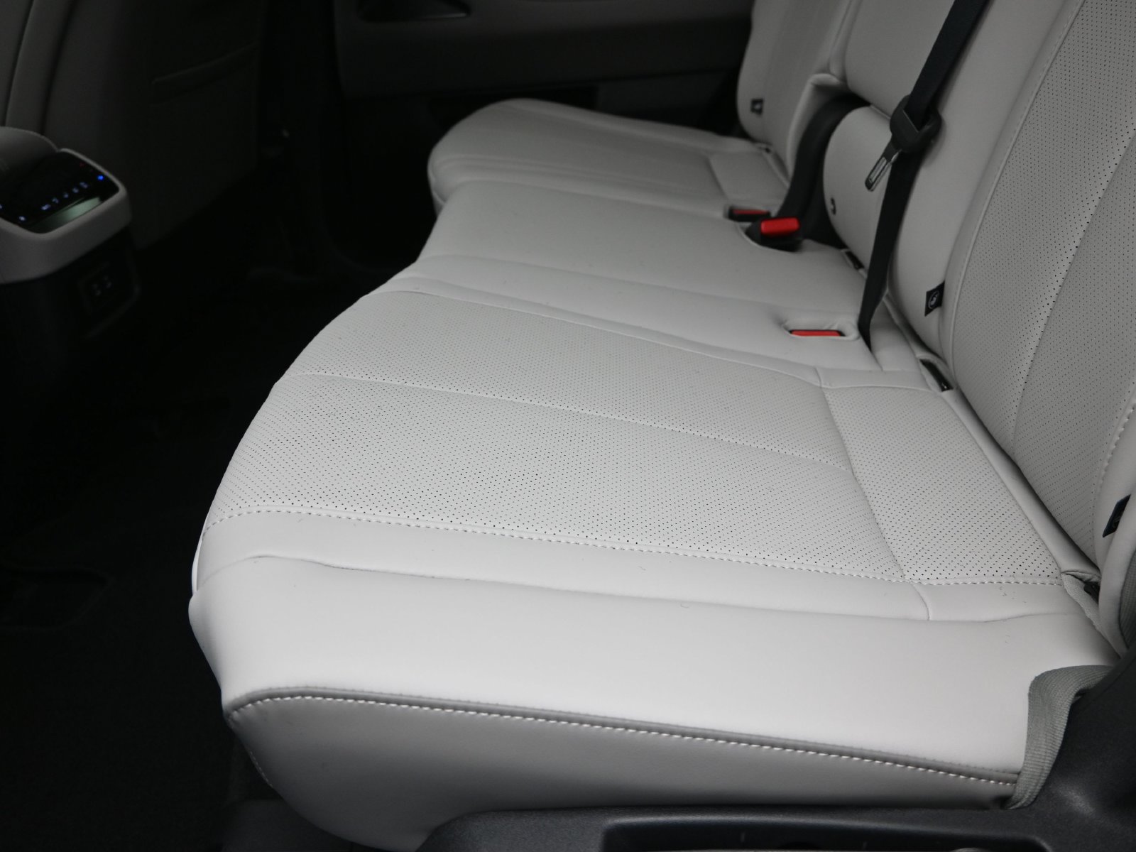 Used 2026 INFINITI QX60 Pure w/ Cargo Package FWD image 16
