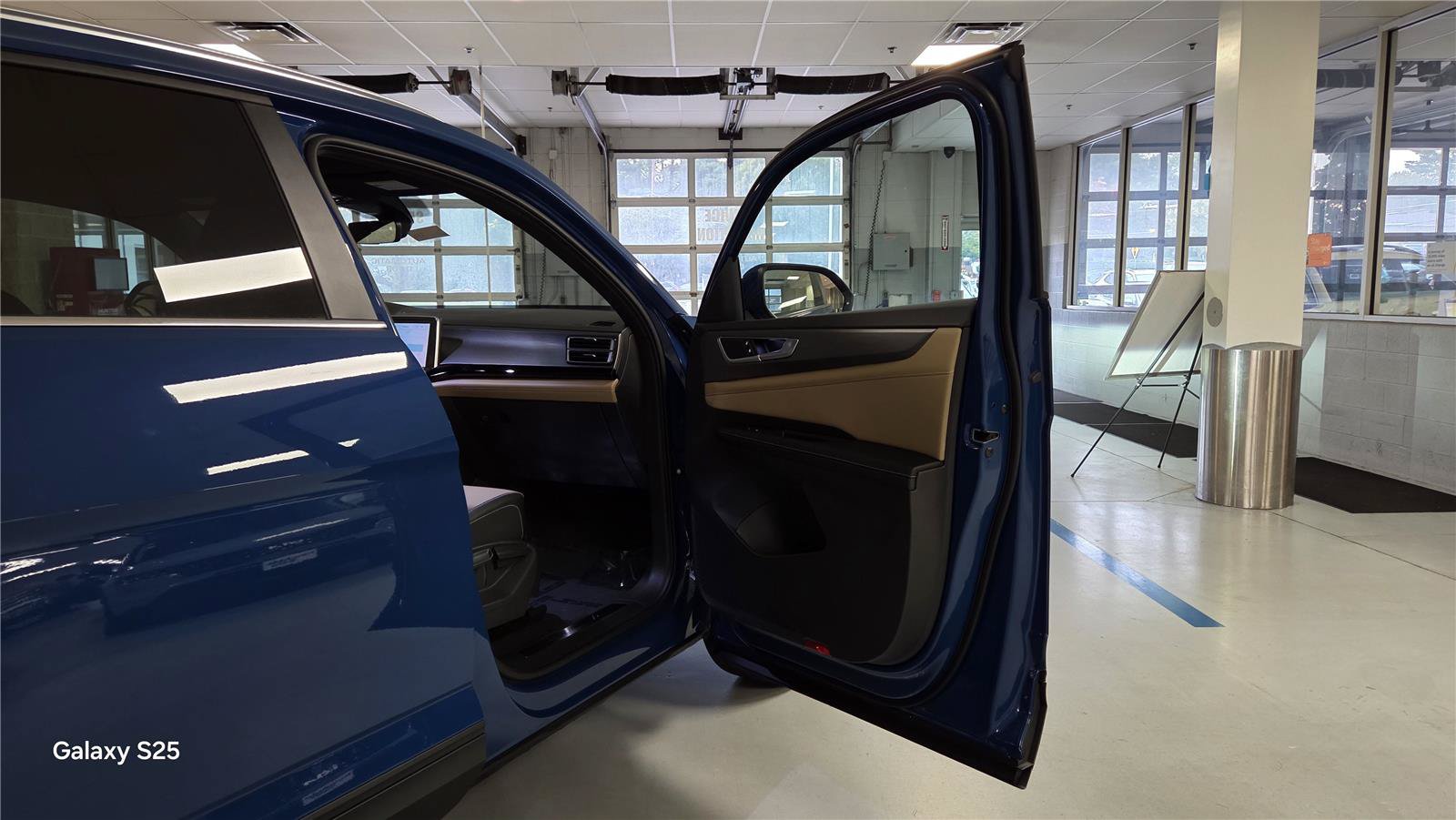 New 2026 Volkswagen Atlas Cross Sport SE AWD/4WD image 27