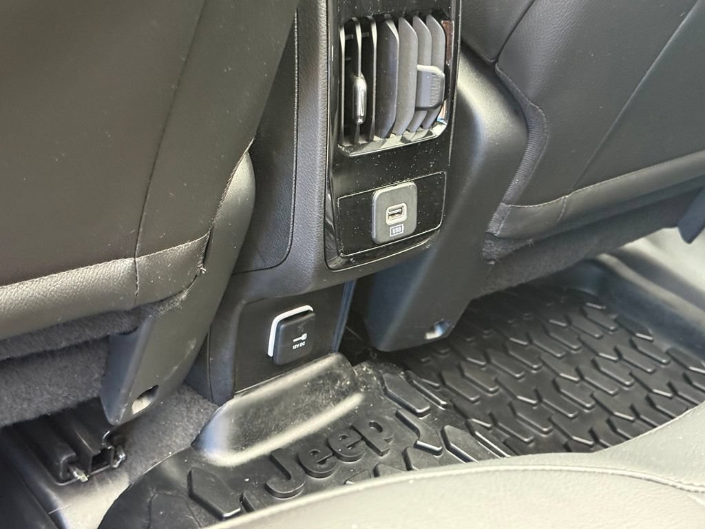 Used 2022 Jeep Compass High Altitude AWD/4WD image 25