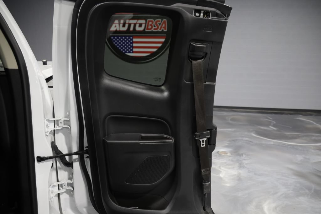 Used 2022 Chevrolet Colorado LT w/ Fleet Safety Package RWD image 12