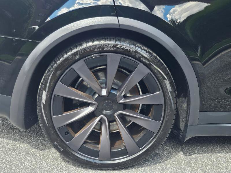 Used 2023 Tesla Model X AWD/4WD image 16
