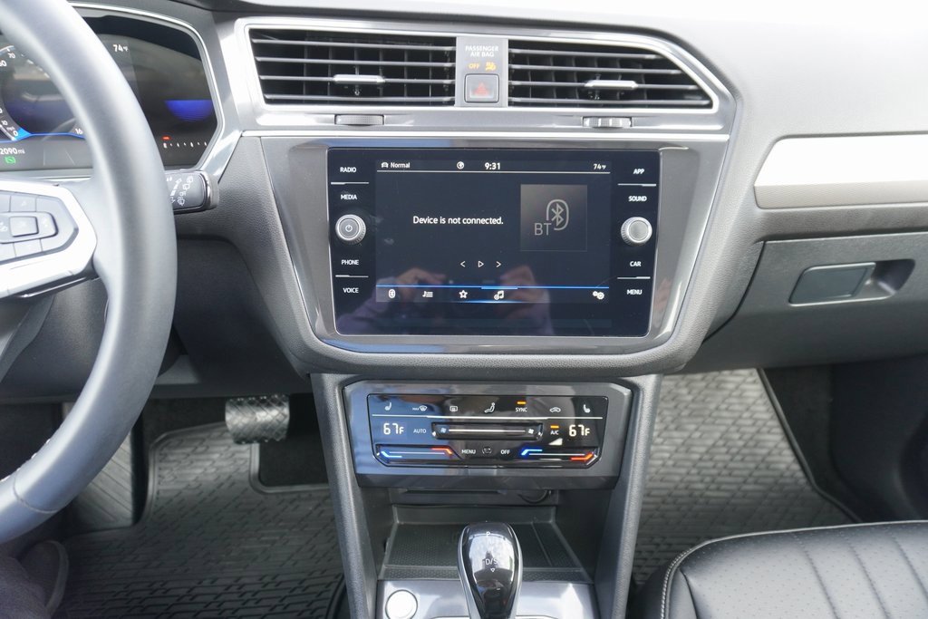 Used 2024 Volkswagen Tiguan Wolfsburg Edition image 13