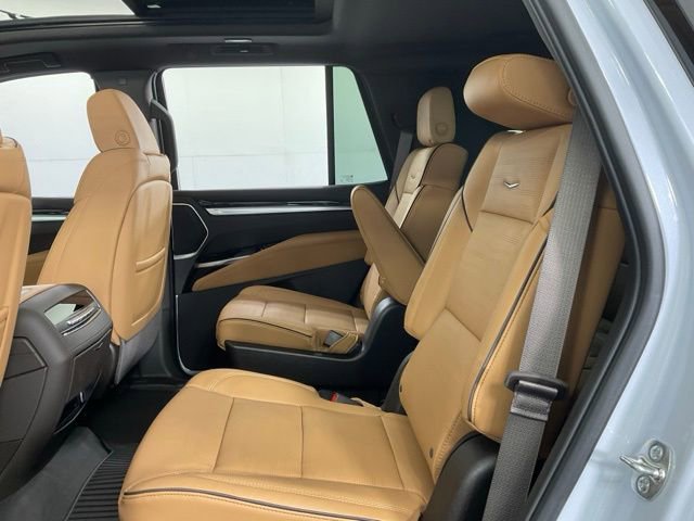 New 2026 Cadillac Escalade Luxury w/ Touring Package image 32