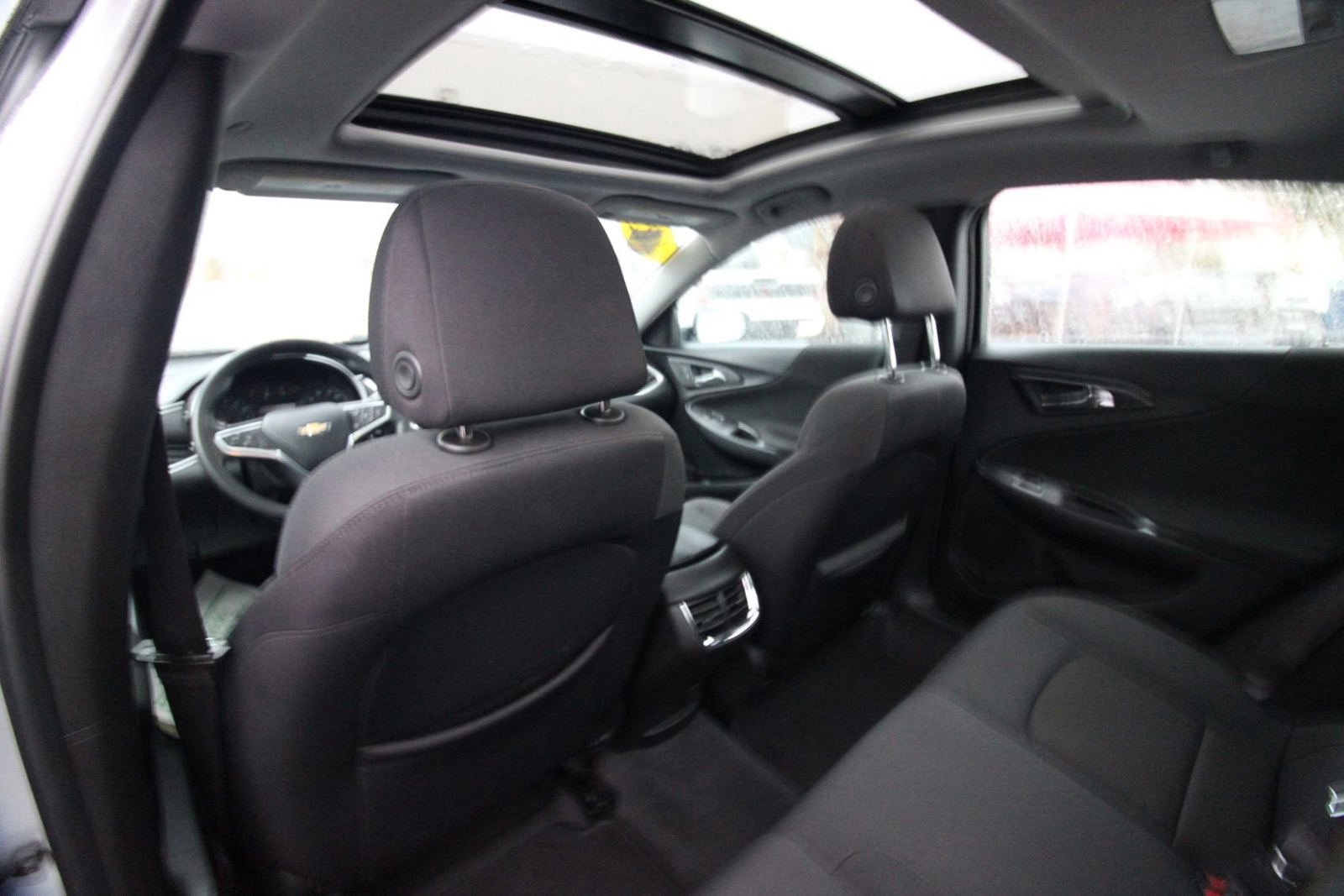Used 2022 Chevrolet Malibu LT FWD image 29