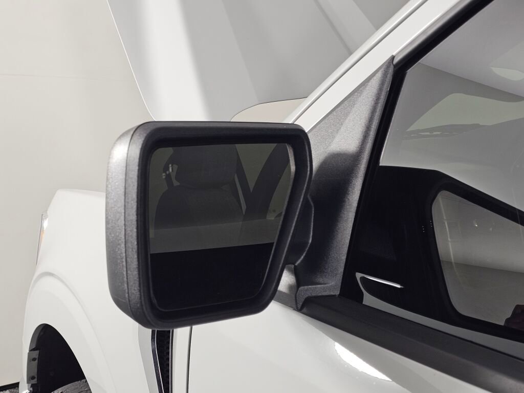 Used 2023 Ford F150 XLT w/ XTR Package image 12