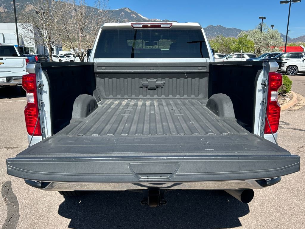 Used 2020 Chevrolet Silverado 2500 LT w/ All Star Edition AWD/4WD image 5