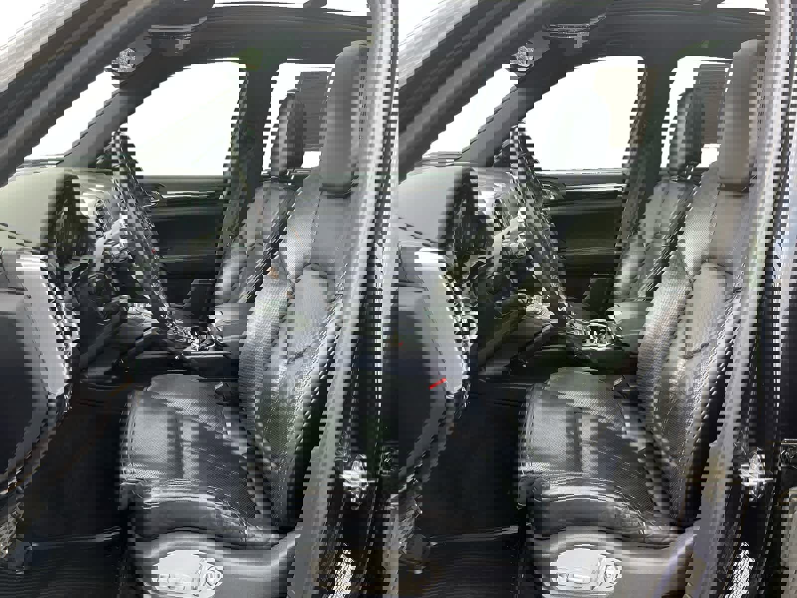 Used 2017 Porsche Cayenne S image 9