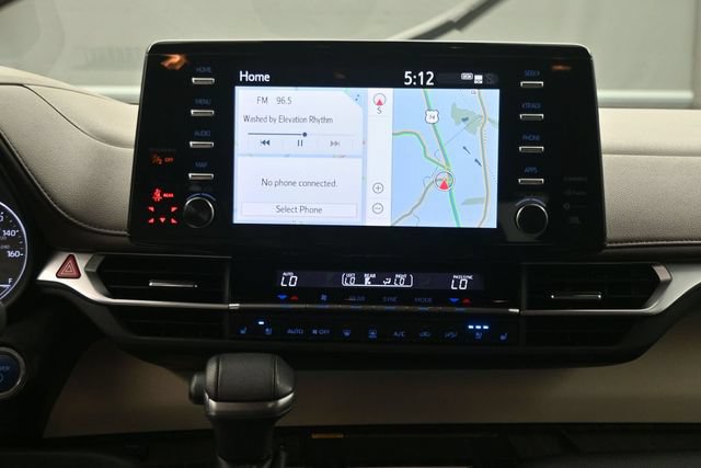 Used 2022 Toyota Sienna Platinum FWD image 13