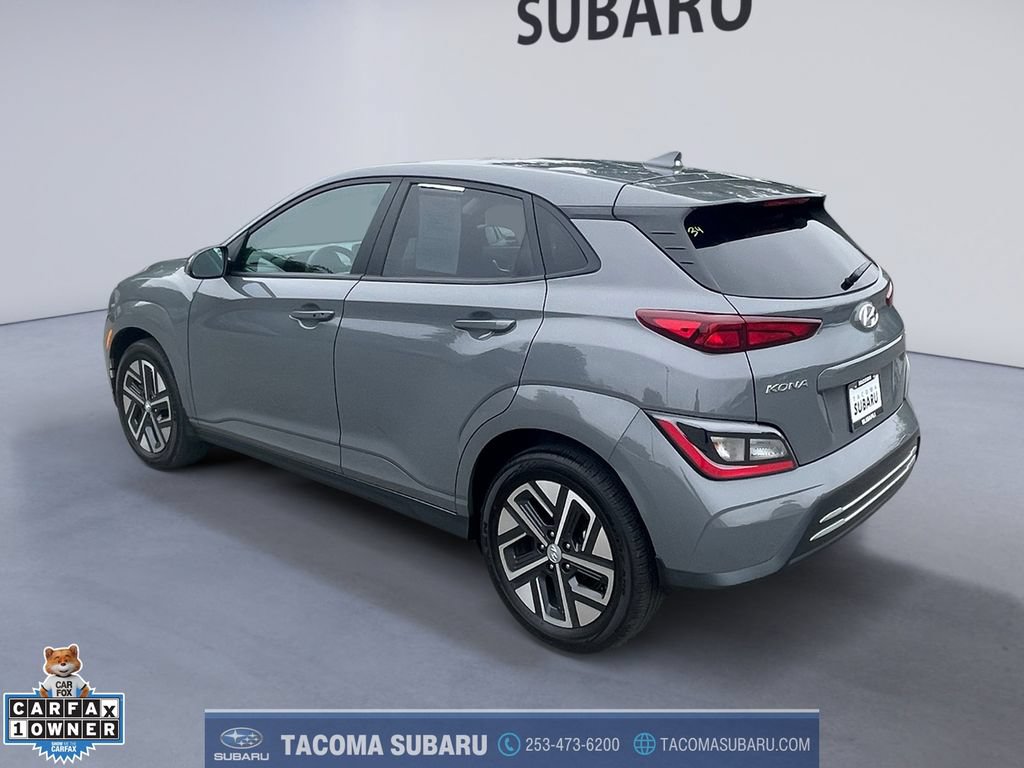 Used 2023 Hyundai Kona SE FWD image 3