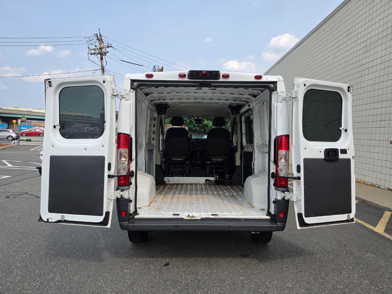 Used 2018 RAM ProMaster 1500 FWD image 9